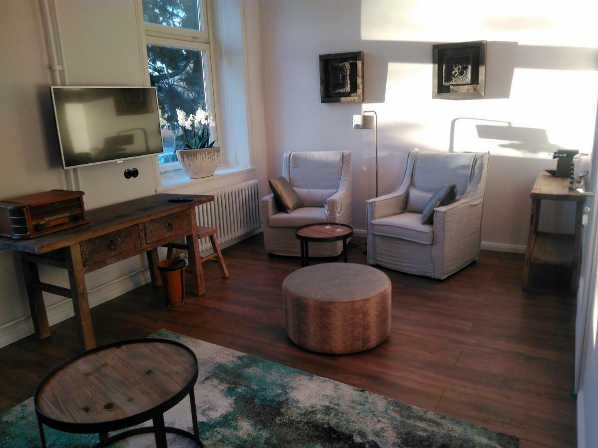 4 Sterne Wohnen Zum Alten Forsthof Am Schlosspark, App 1 Smuck Und Groot Apartment Eutin